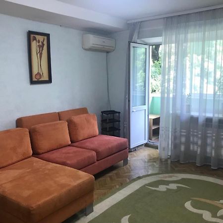 Уютненькая Квартирка Kiev Exterior foto